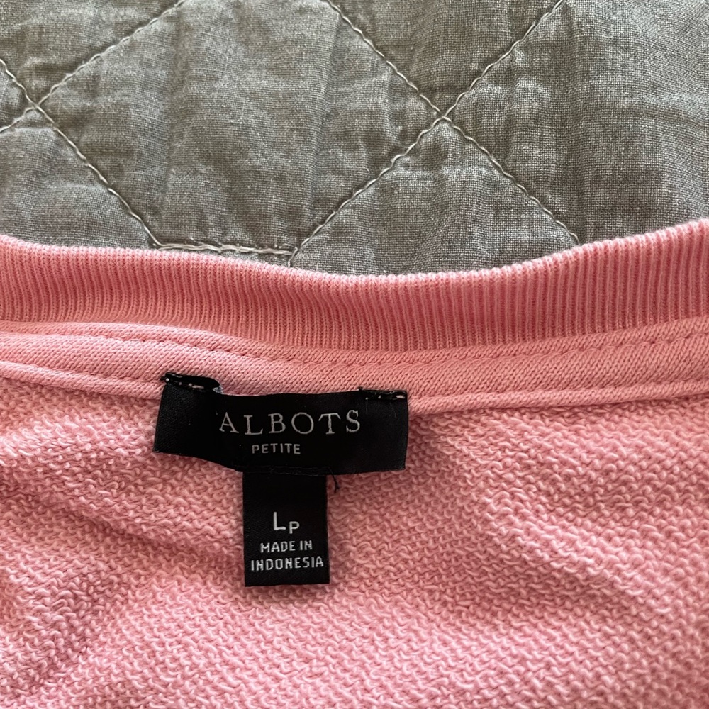 Talbots sweat shirt pink flowers l petite - Picture 3 of 4